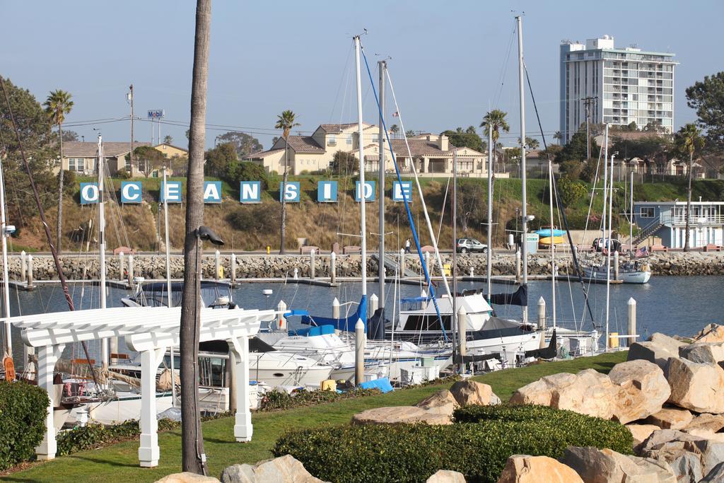 Oceanside Marina Suites - A Waterfront Hotel Exterior foto