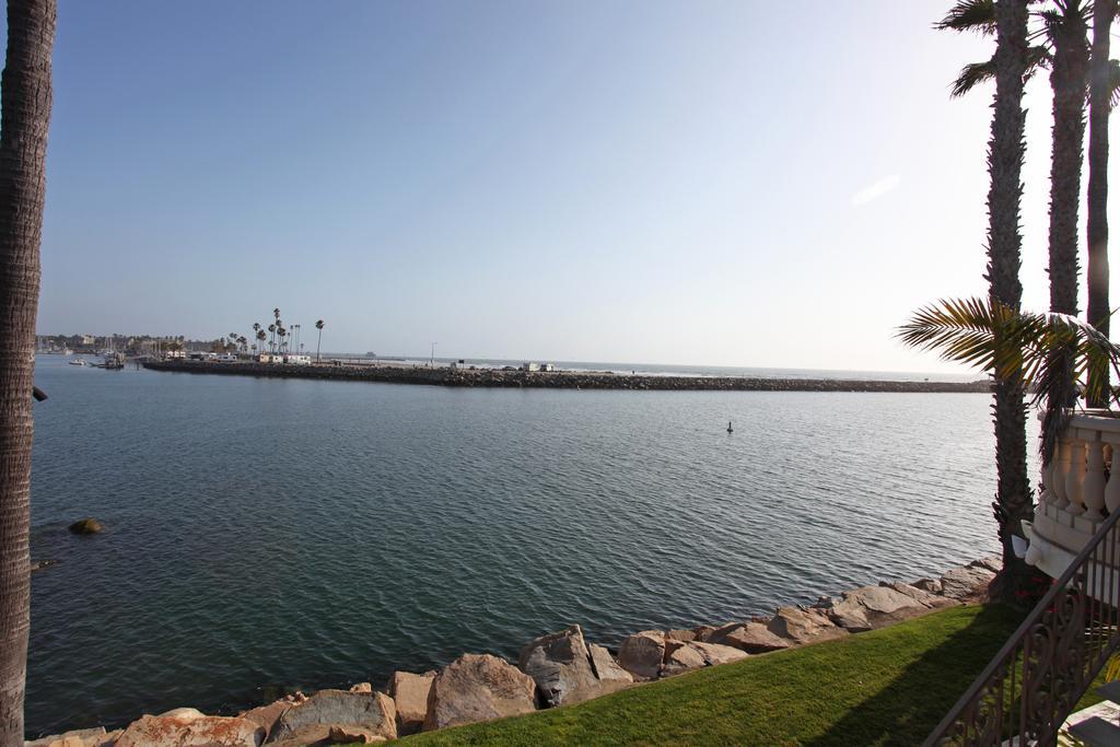 Oceanside Marina Suites - A Waterfront Hotel Exterior foto